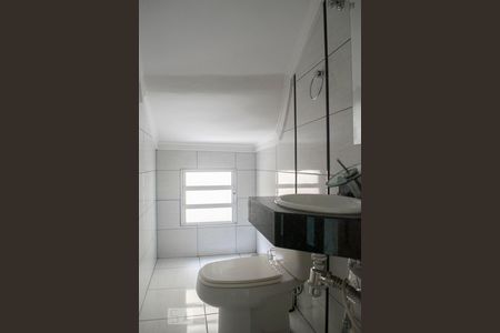 lavabo de casa para alugar com 3 quartos, 210m² em Jardim Primavera (zona Norte), São Paulo