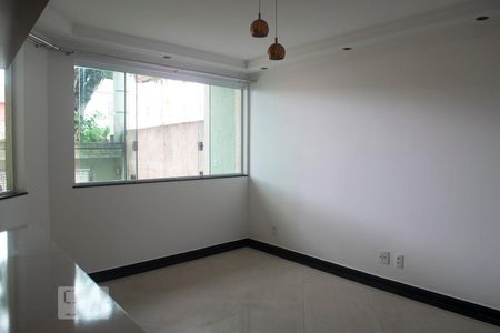 sala de casa para alugar com 3 quartos, 210m² em Jardim Primavera (zona Norte), São Paulo