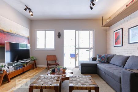 Sala de apartamento para alugar com 2 quartos, 79m² em Vila Romana, São Paulo