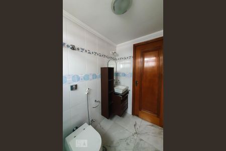 Apartamento para alugar com 90m², 2 quartos e 2 vagas Apartamento para alugar com 90m², 2 quartos e 2 vagasBanheiro