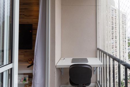 Sacada de apartamento para alugar com 2 quartos, 52m² em Umuarama, Osasco