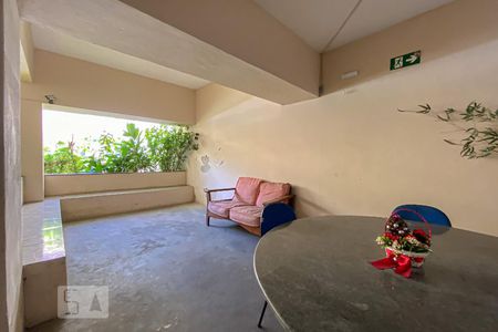 Apartamento à venda com 78m², 2 quartos e 1 vagaÁrea comum