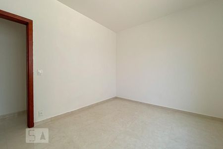 Apartamento à venda com 78m², 2 quartos e 1 vagaQuarto 2