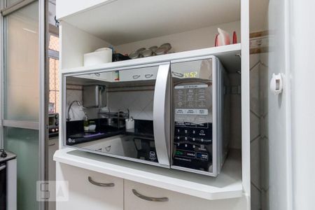 Apartamento à venda com 76m², 3 quartos e 1 vagaCozinha - micro-ondas