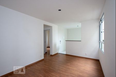 Sala de apartamento para alugar com 2 quartos, 45m² em Frei Leopoldo, Belo Horizonte