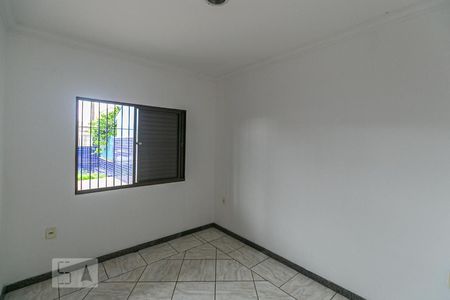Quarto 1 de casa para alugar com 2 quartos, 94m² em Sarandi, Porto Alegre