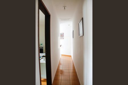 Casa à venda com 167m², 3 quartos e 3 vagas Casa à venda com 167m², 3 quartos e 3 vagasCorredor