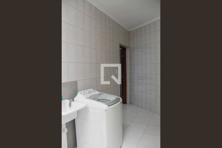 Casa à venda com 167m², 3 quartos e 3 vagas Casa à venda com 167m², 3 quartos e 3 vagasÁrea de Serviço