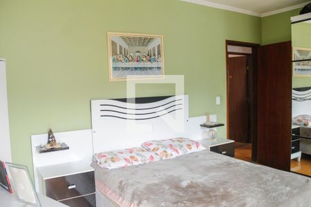 Casa à venda com 167m², 3 quartos e 3 vagas Casa à venda com 167m², 3 quartos e 3 vagasQuarto 1