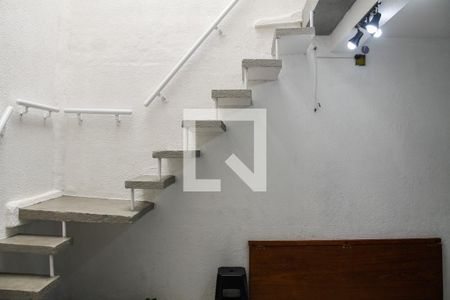 Casa à venda com 167m², 3 quartos e 3 vagas Casa à venda com 167m², 3 quartos e 3 vagasGaragem