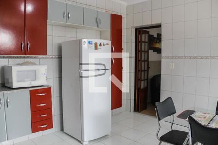 Casa à venda com 167m², 3 quartos e 3 vagas Casa à venda com 167m², 3 quartos e 3 vagasCozinha