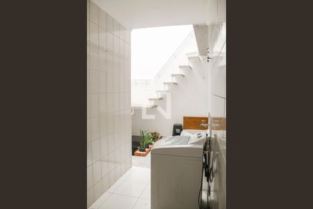 Casa à venda com 167m², 3 quartos e 3 vagas Casa à venda com 167m², 3 quartos e 3 vagasÁrea de Serviço