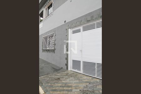 Casa à venda com 167m², 3 quartos e 3 vagas Casa à venda com 167m², 3 quartos e 3 vagasFachada
