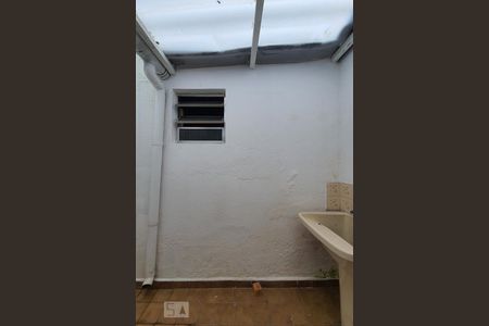 Casa para alugar com 100m², 2 quartos e 1 vagaÁrea de serviço