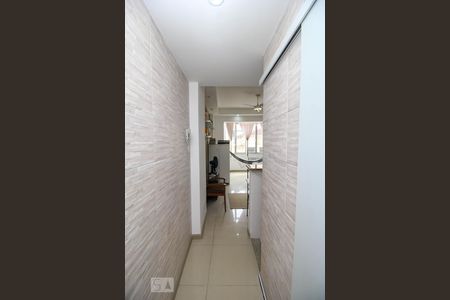 Studio à venda com 40m², 1 quarto e sem vaga Studio à venda com 40m², 1 quarto e sem vagaCorredor