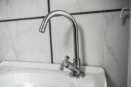 Casa para alugar com 35m², 1 quarto e sem vagaBanheiro - Torneira