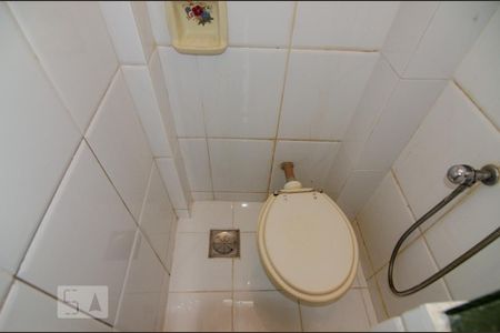 Apartamento à venda com 65m², 2 quartos e sem vagaBanheiro de Serviço