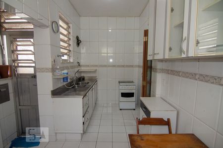 Apartamento à venda com 65m², 2 quartos e sem vagaBanheiro