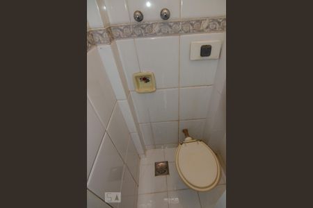 Apartamento à venda com 65m², 2 quartos e sem vagaBanheiro de Serviço