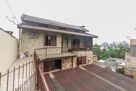 Casa à venda com 280m², 5 quartos e 6 vagasFachada