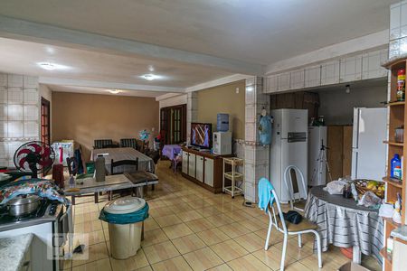 Casa à venda com 280m², 5 quartos e 6 vagasCozinha