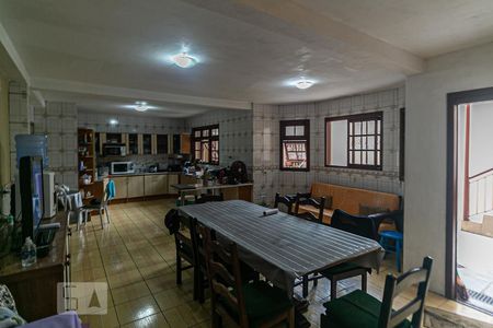 Casa à venda com 280m², 5 quartos e 6 vagasCozinha