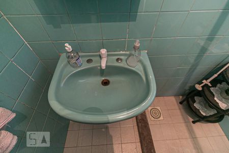 Casa à venda com 280m², 5 quartos e 6 vagasBanheiro