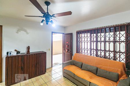 Sala de casa à venda com 5 quartos, 280m² em Cristal, Porto Alegre