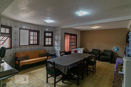 Casa à venda com 280m², 5 quartos e 6 vagasCozinha