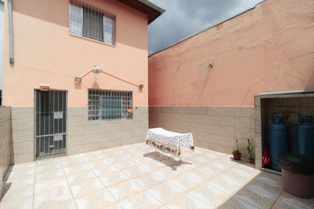 Casa à venda com 200m², 3 quartos e 3 vagasQuintal