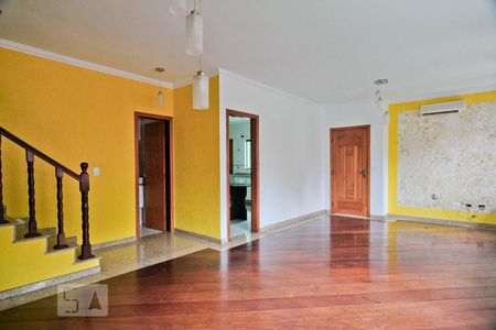 Sala de casa à venda com 3 quartos, 209m² em Água Fria, São Paulo