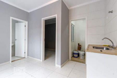 Sala e Cozinha de casa para alugar com 1 quarto, 30m² em Jardim Modelo, São Paulo