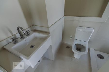 Apartamento à venda com 416m², 3 quartos e 6 vagasBanheiro 2 da Suíte 3