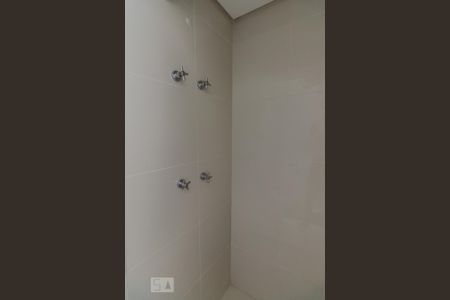 Apartamento à venda com 416m², 3 quartos e 6 vagasBanheiro 1 da Suíte 3