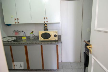 Apartamento à venda com 320m², 4 quartos e 1 vagaCozinha 2