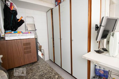 Apartamento à venda com 320m², 4 quartos e 1 vagaÁrea de Serviço