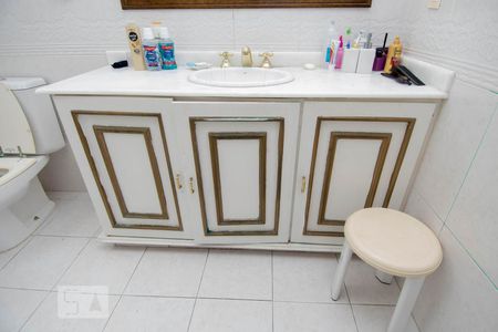 Apartamento à venda com 320m², 4 quartos e 1 vagaBanheiro da Suíte 3