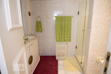 Apartamento à venda com 320m², 4 quartos e 1 vagaBanheiro da Suíte 2