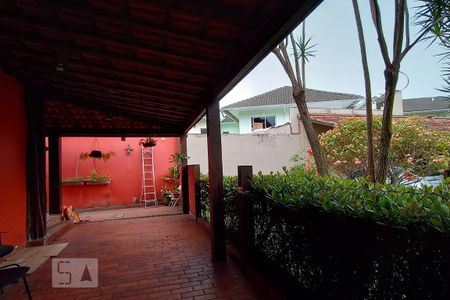 Casa de condomínio à venda com 301m², 4 quartos e 4 vagas Casa de condomínio à venda com 301m², 4 quartos e 4 vagasGaragem