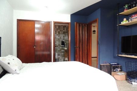 Casa de condomínio à venda com 301m², 4 quartos e 4 vagasQuarto 1 - Suíte