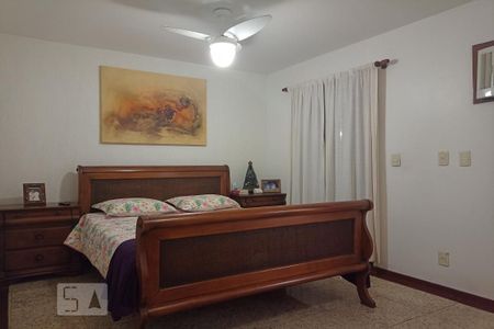 Casa de condomínio à venda com 301m², 4 quartos e 4 vagas Casa de condomínio à venda com 301m², 4 quartos e 4 vagasQuarto 4 - Suíte