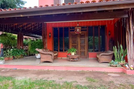 Casa de condomínio à venda com 301m², 4 quartos e 4 vagas Casa de condomínio à venda com 301m², 4 quartos e 4 vagasvaranda