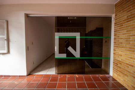 Casa para alugar com 160m², 3 quartos e 1 vagaQuintal