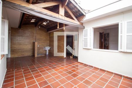 Casa para alugar com 160m², 3 quartos e 1 vagaQuintal