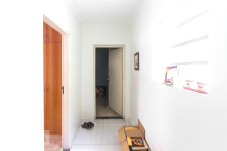 Corredor de casa à venda com 4 quartos, 230m² em Vila Lúcia, São Paulo