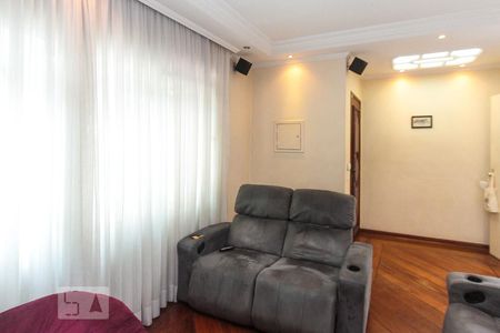 Sala de casa à venda com 4 quartos, 230m² em Vila Lúcia, São Paulo