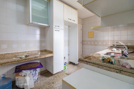Apartamento à venda com 98m², 3 quartos e 2 vagasCozinha