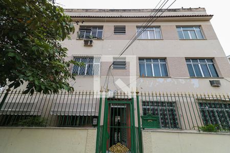 Apartamento para alugar com 60m², 2 quartos e 1 vagaFachada