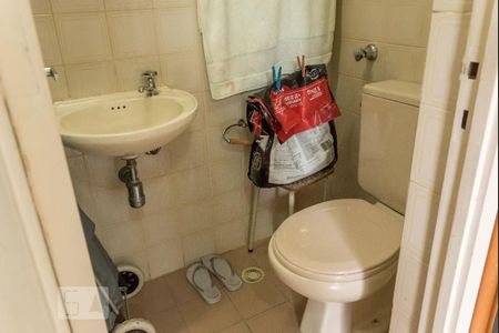 Apartamento à venda com 134m², 3 quartos e 2 vagasBanheiro de Serviço