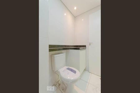 Apartamento à venda com 56m², 2 quartos e 1 vaga Apartamento à venda com 56m², 2 quartos e 1 vagaBanheiro